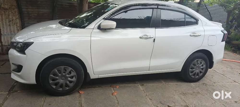 Dazzling Dezire Cng Petrol