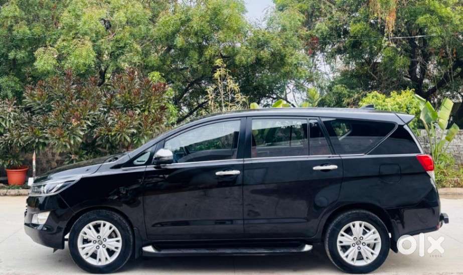 Toyota Innova Crysta 2.8z Automatic, 2019, Diesel