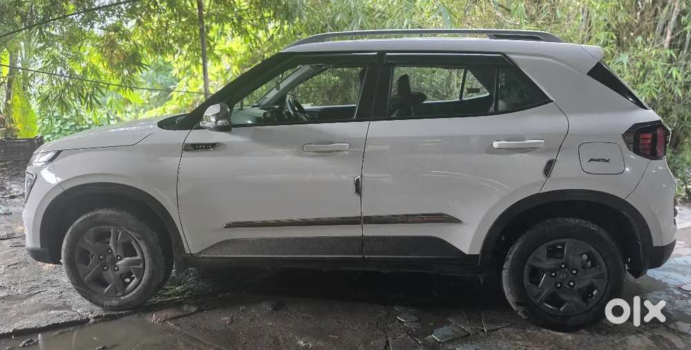 Hyundai Venue 1.2 S Manual Petrol 2024