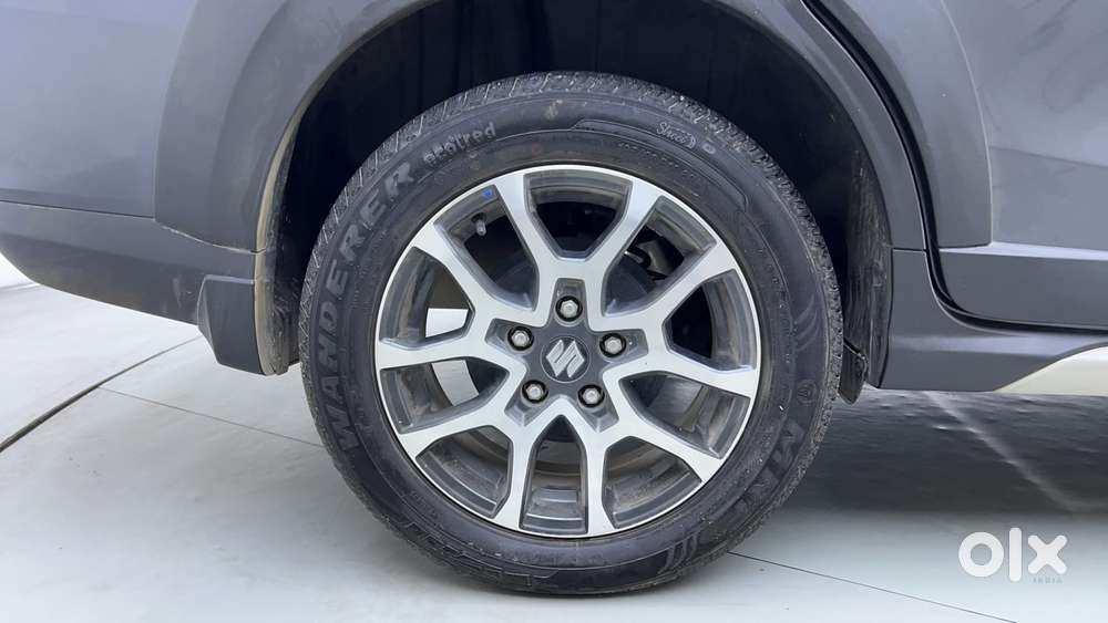 Maruti Suzuki XL6 1.5 Alpha MT, 2024, Petrol - Cars in undefined