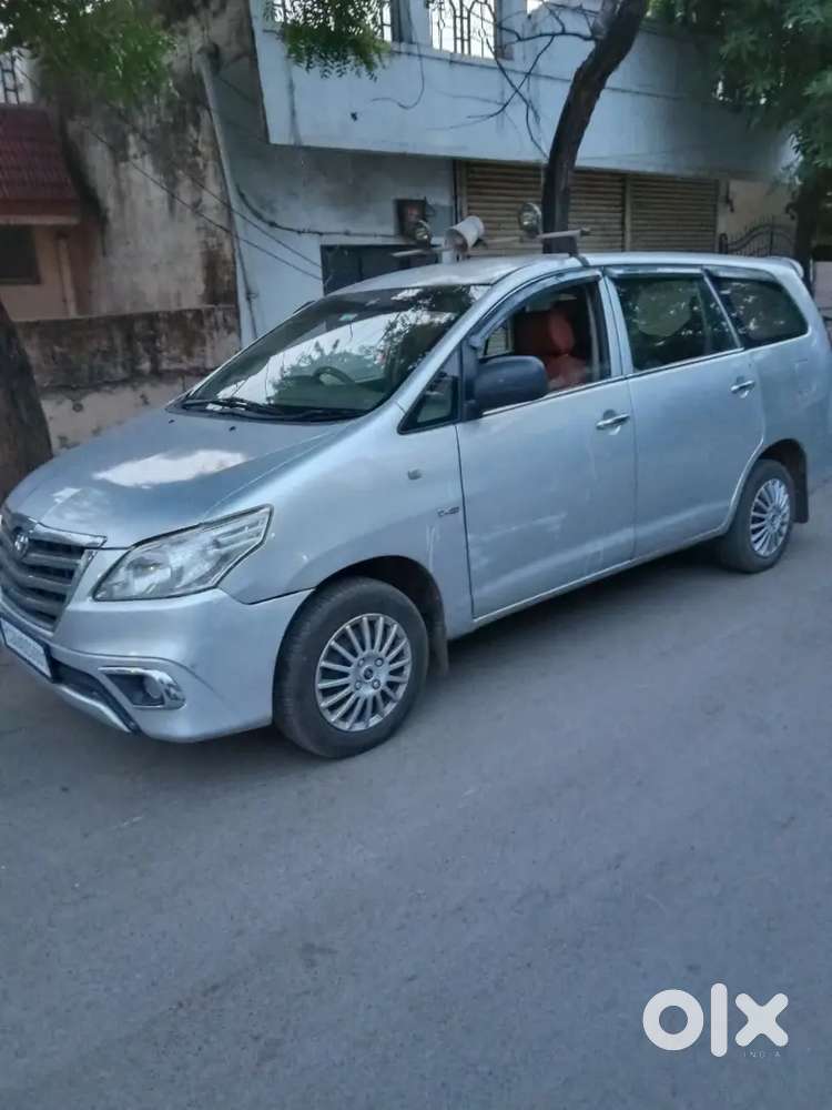 Toyota Innova 2.5 G 2011 Diesel Manual