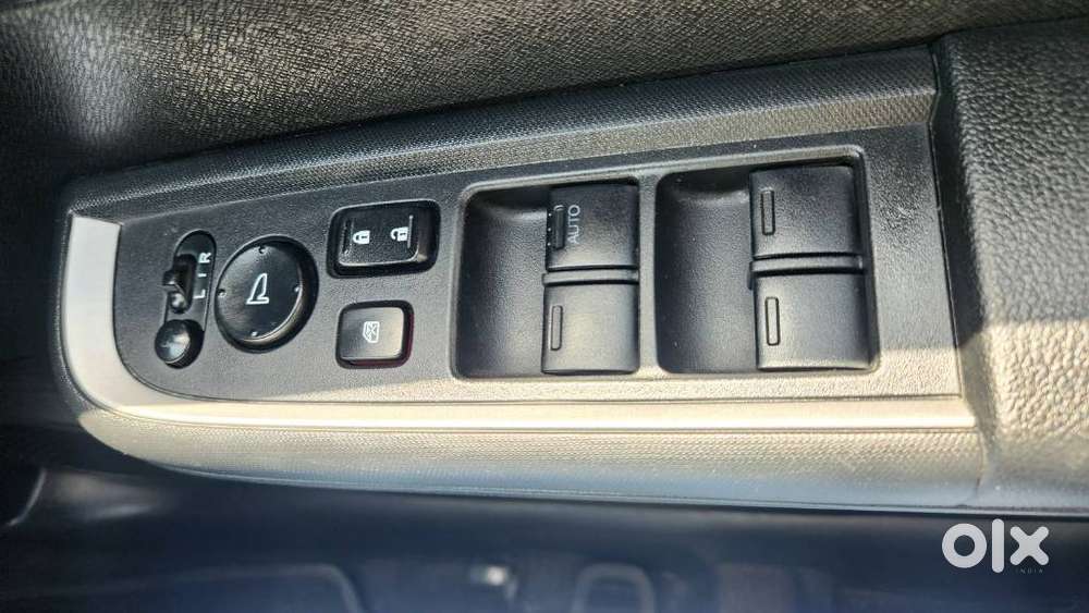 Honda Br-v I-vtec V Cvt, 2017, Petrol