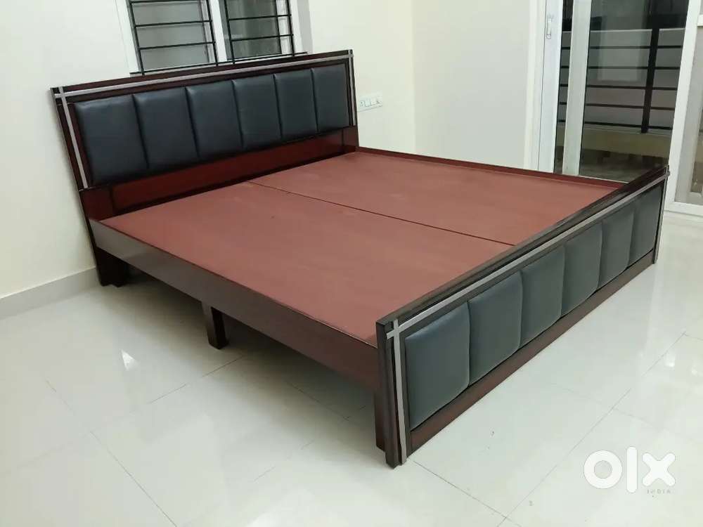 Brand new 6/6.5 king size bed without storage