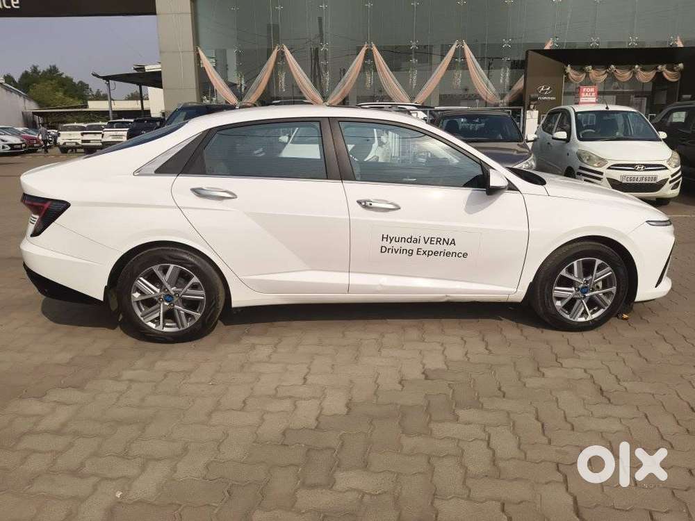 Hyundai Verna 1.5 Sx (o) Vtvt, 2024, Petrol