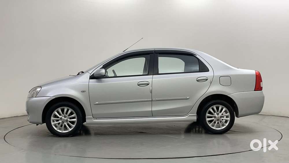 Toyota Etios 1.5 V, 2011, Petrol