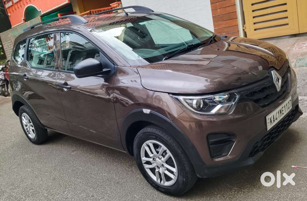 Renault Triber Rxl, 2022, Petrol