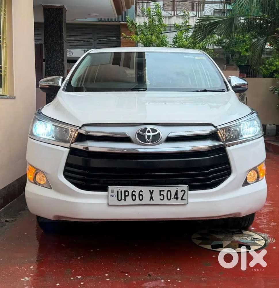 Toyota Innova Crysta Diesel 2.4 Gx 7 Seater