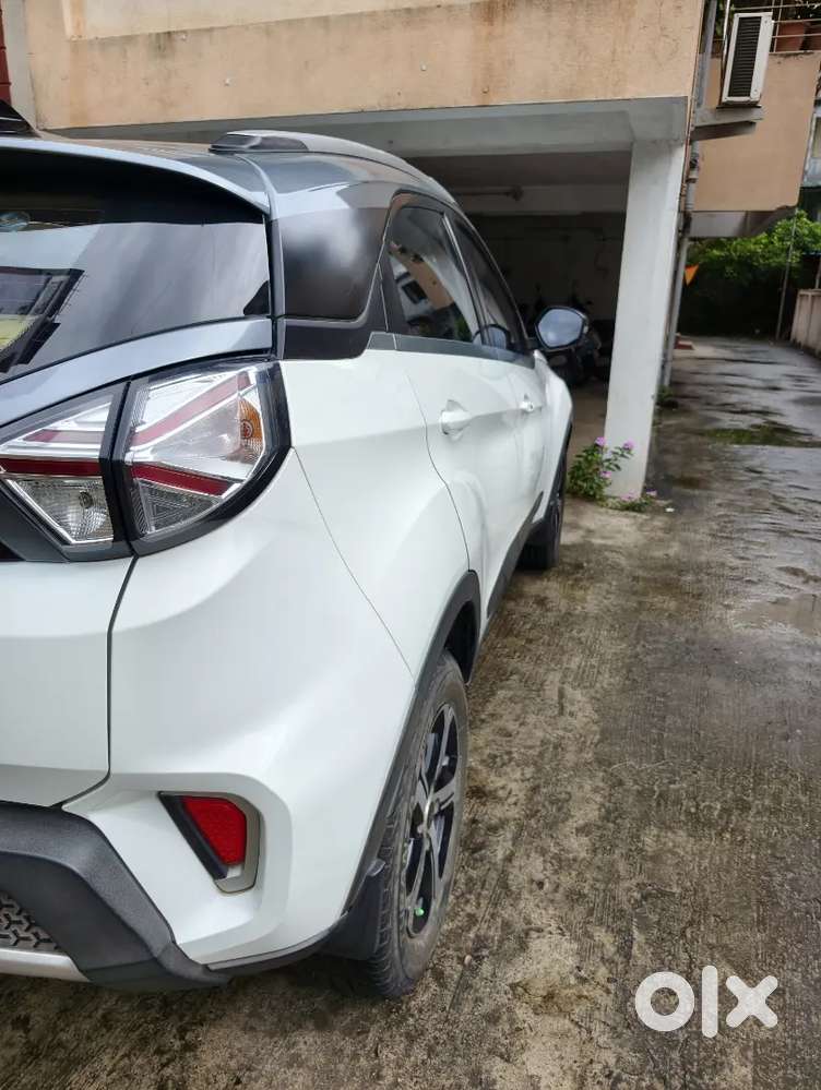 Tata Nexon 1.2 Xz Plus Dual Tone (o)