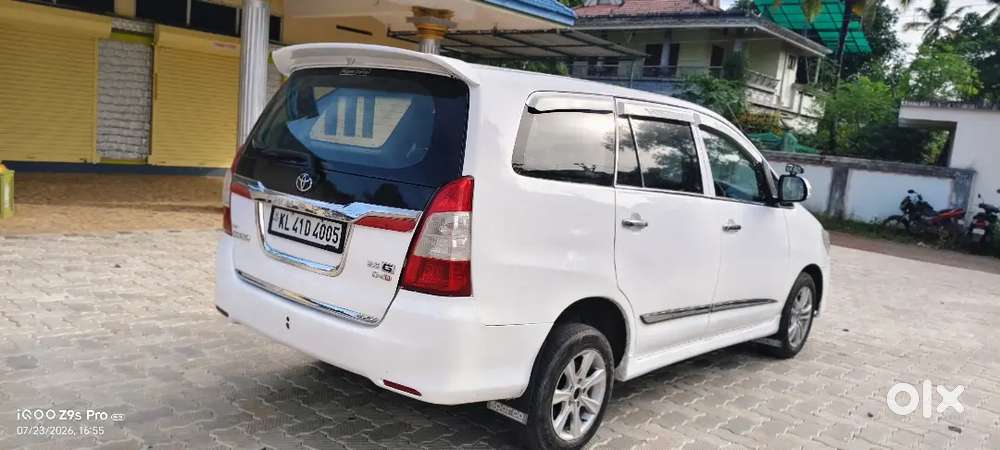 Toyota Innova 2.5 Diesel 2010 Original Kerala