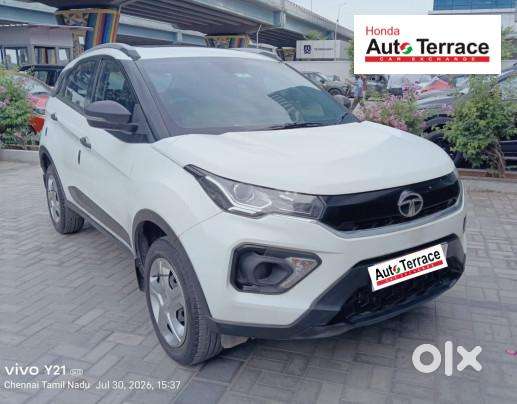 Tata Nexon Amt 1.2 Revotron Xma, 2023, Petrol