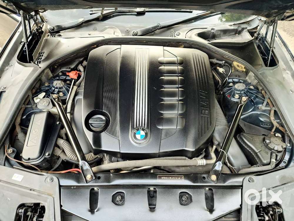 Bmw 5 Series 525d (2011), 5th Owner - ₹4 Lakh