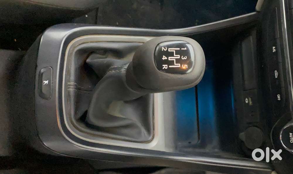 Tata Altroz 1.2 Xt, 2022, Petrol