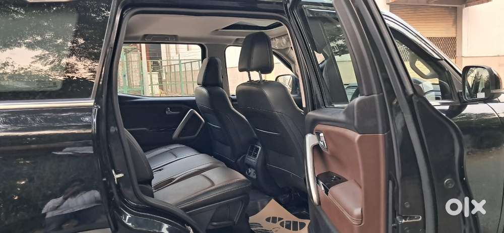 Mahindra Scorpio N Z8 L Petrol At 7 Str, 2023, Petrol