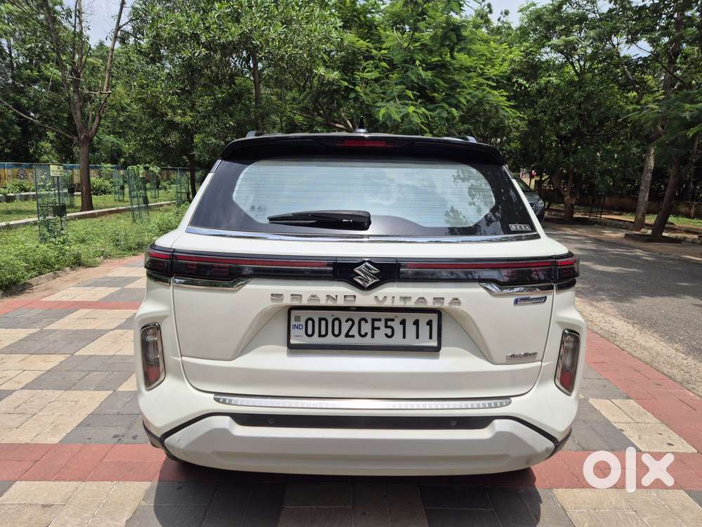 Maruti Suzuki Grand Vitara Alpha Smart Hybrid, 2023, Petrol