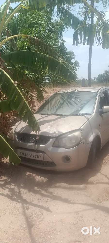 Ford Fiesta 2007 & Tata Indica 2010