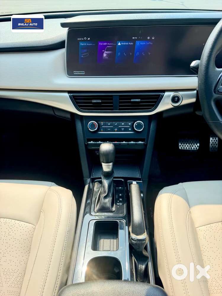 Mahindra Xuv700 2.2 Ax 5 Diesel At 7 Str, 2025, Diesel