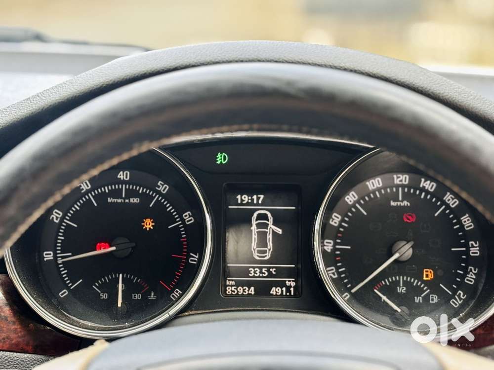 Skoda Superb 1.8 Elegance Tsi At, 2013, Petrol