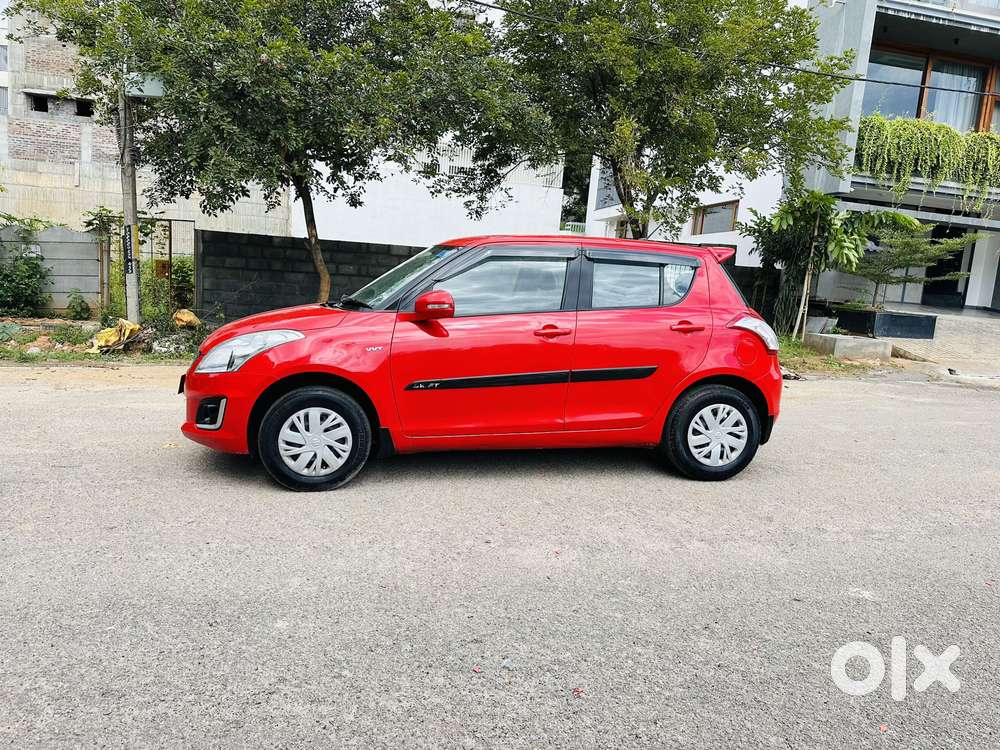 Maruti Suzuki Swift Vxi Abs Bsiv, 2017, Petrol