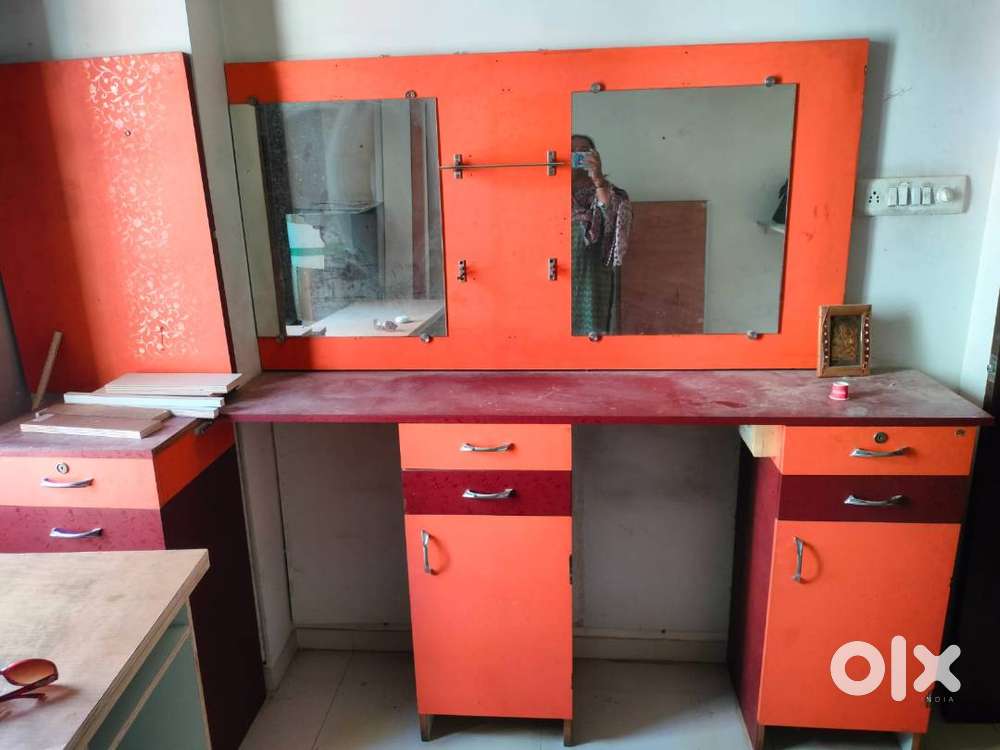 Parlour Table - Buy & Sell Used Furniture in India | OLX