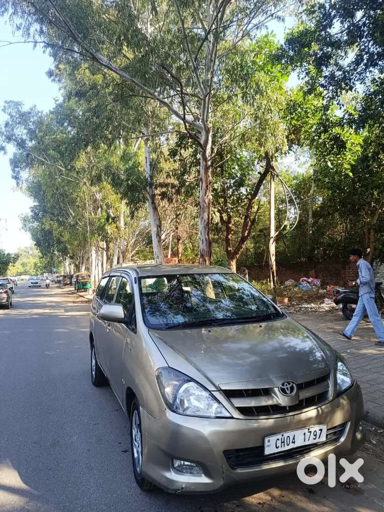 Toyota Innova Diesel 2007 Variant