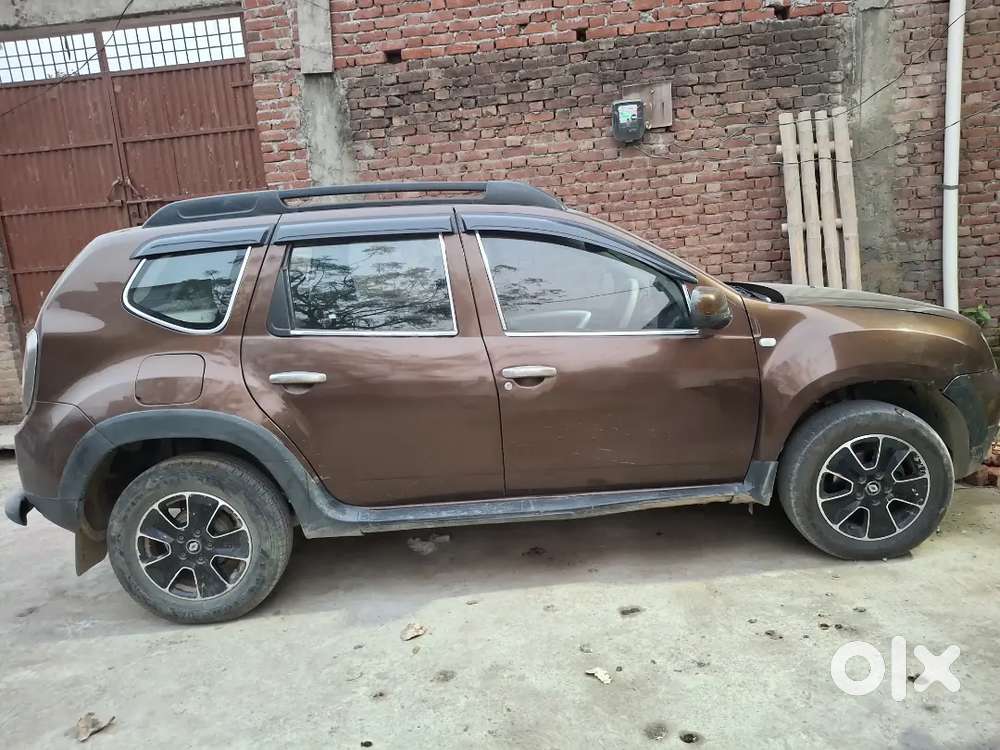 Renault Duster2014 Diesel Maintained With Every 3 Month Service Record