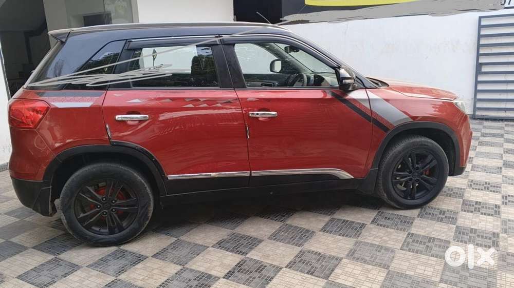 Maruti Suzuki Brezza Zdi+ Dual Tone, 2017, Diesel