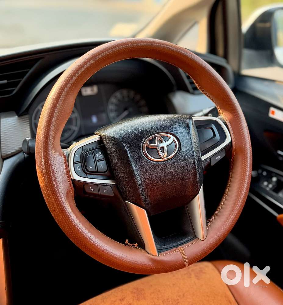 Toyota Innova Crysta 2.4 G Mt 7 Str, 2023, Diesel