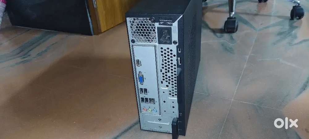Acer Aspire XC-705 Desktop PC  Core i3 4th Gen  4GB RAM  500GB HDD
