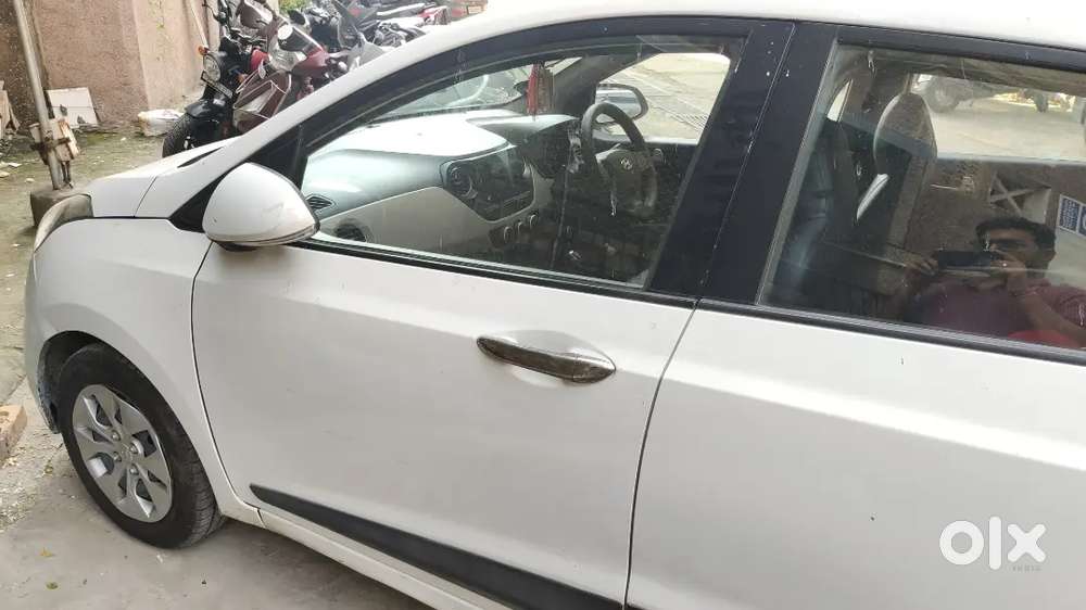 Hyundai Xcent 2016 Diesel Well Maintained