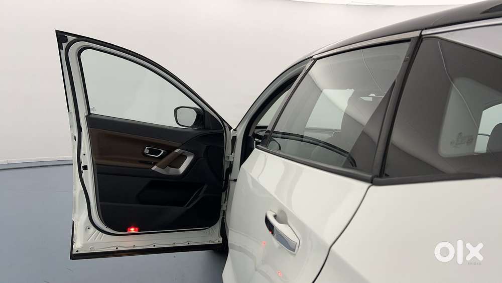 Tata Harrier 2.0 Xz Sunroof Dual Tone, 2022, Diesel