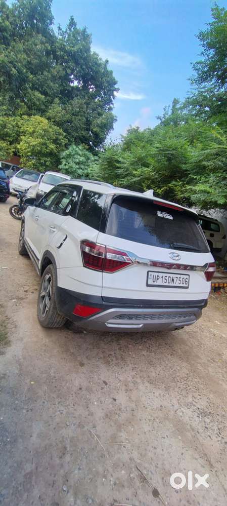 Hyundai Alcazar Signature (o) 7 Seater 1.5 Diesel At Adventure Dual ..