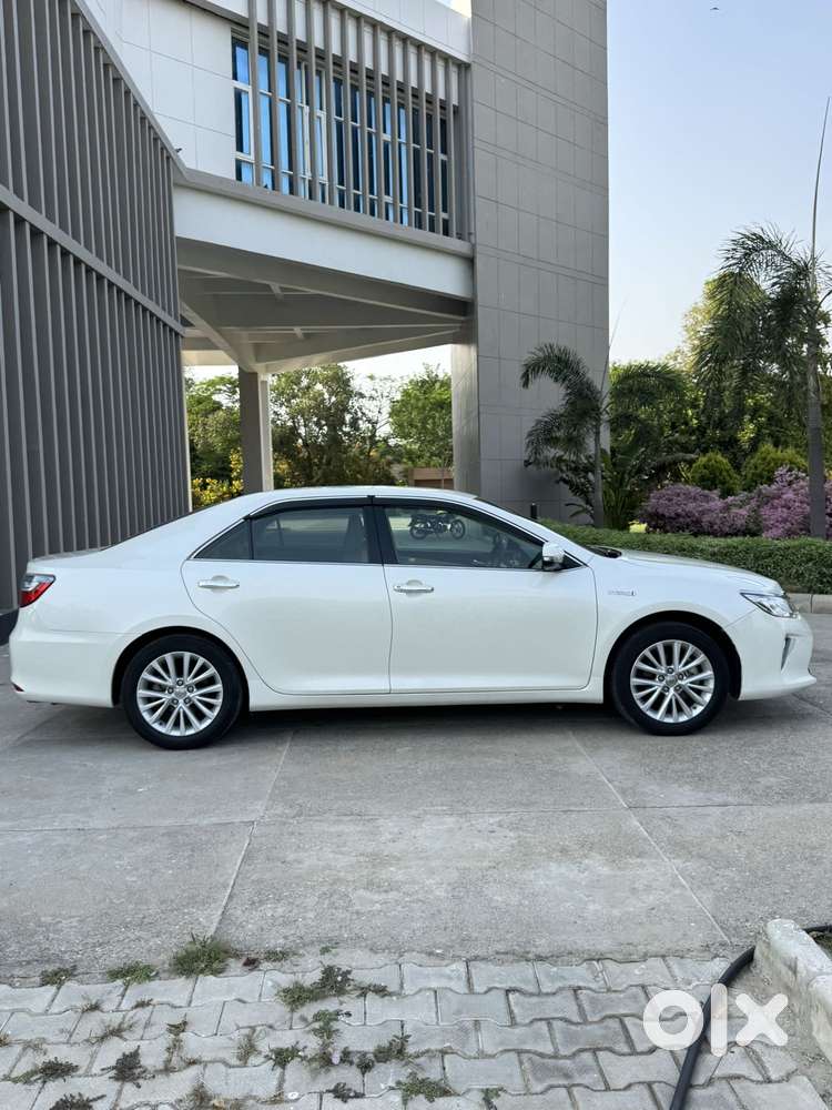 Toyota Camry Hybrid, 2017, Petrol