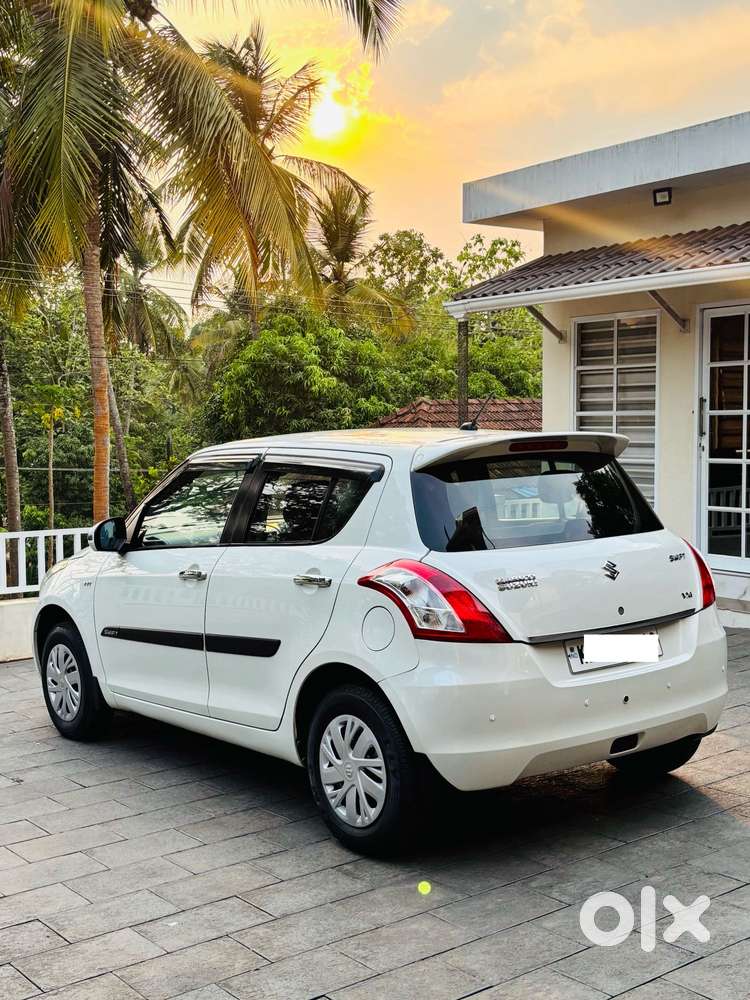 Maruti Suzuki Swift Vxi Optional, 2017, Petrol
