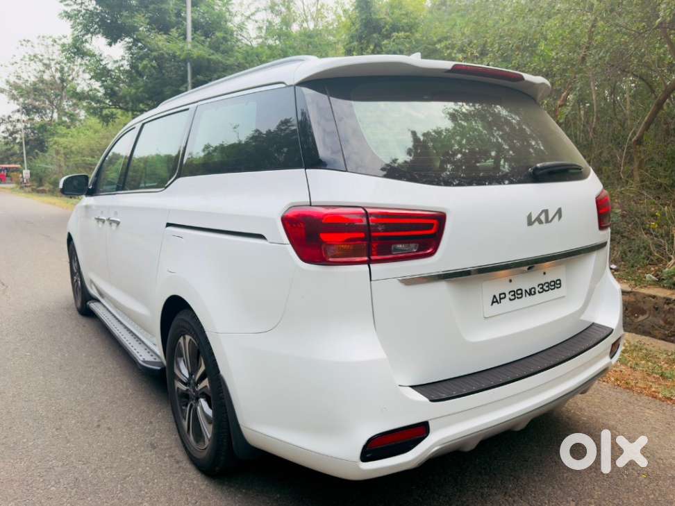 Kia Carnival Limousine Plus 7 Str, 2022, Diesel