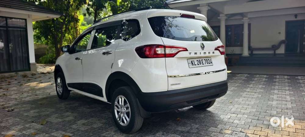 Renault Triber Rxl, 2022, Petrol