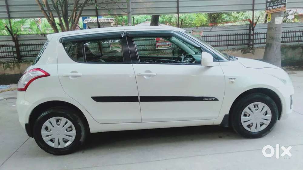 Maruti Suzuki Swift Lxi Optional-o, 2016, Petrol