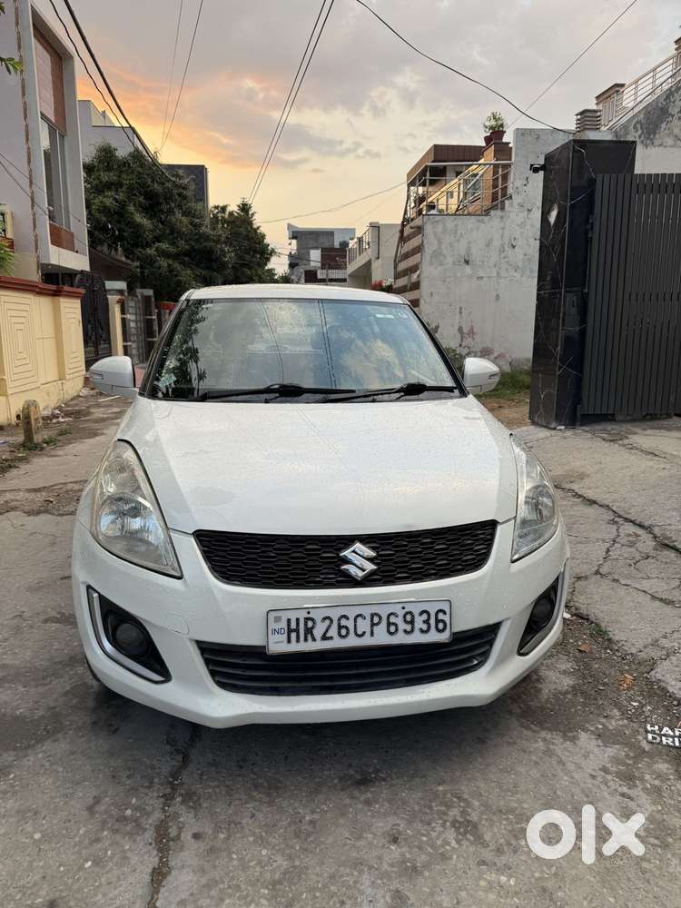 Maruti Suzuki Swift Vxi Optional, 2015, Petrol