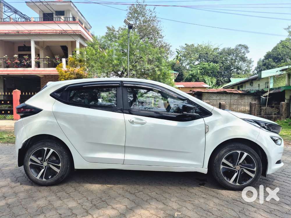 Tata Altroz Xz, 2023, Petrol