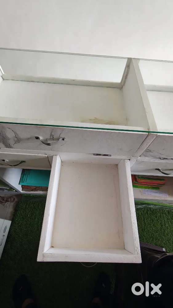 Large Glass Display Counter / Shop Furniture with Storage
