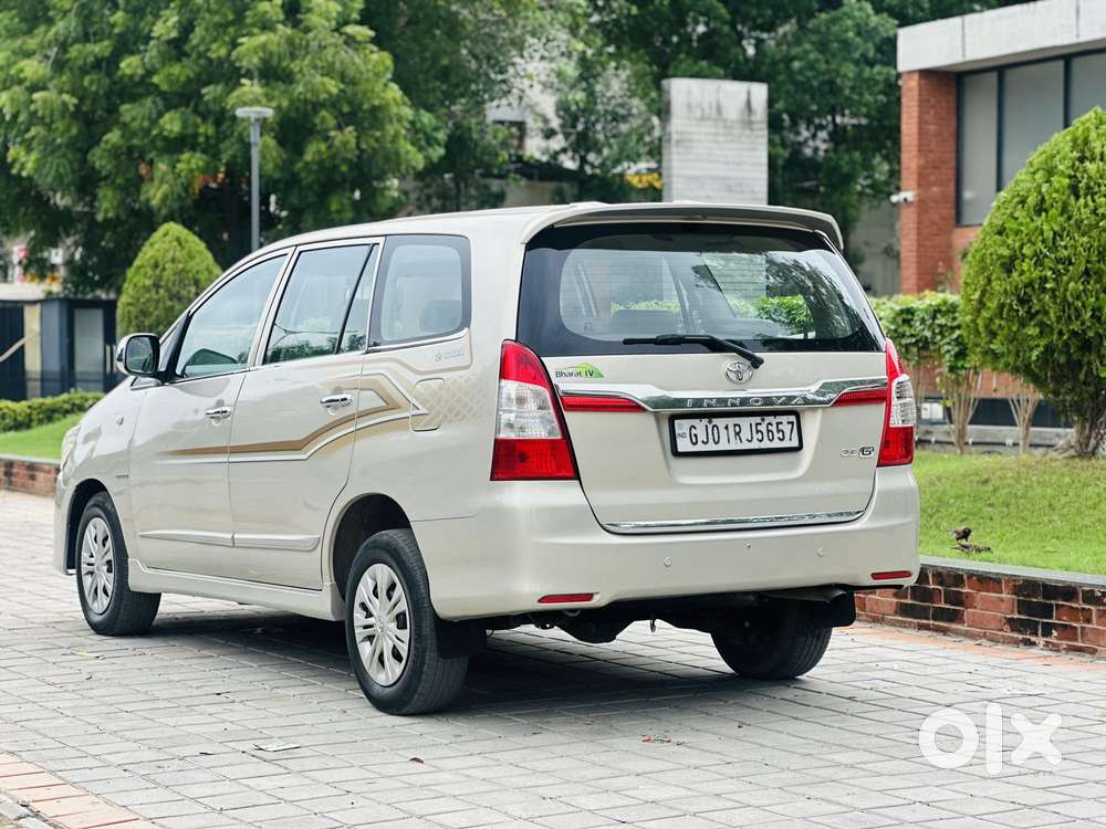 Toyota Innova 2.5 Gx 8 Str Bs-iii, 2015, Diesel