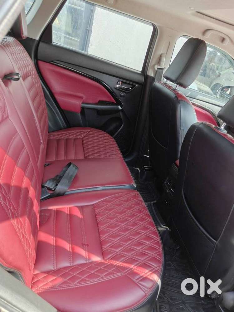 Maruti Suzuki Brezza 1.5 Zxi Plus Smart Hybrid Dual Tone, 2022, Petr..
