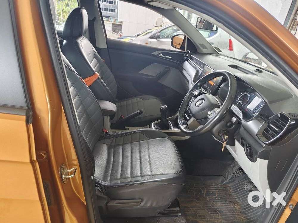 Skoda Kushaq 1.0 Tsi Ambition, 2021, Petrol