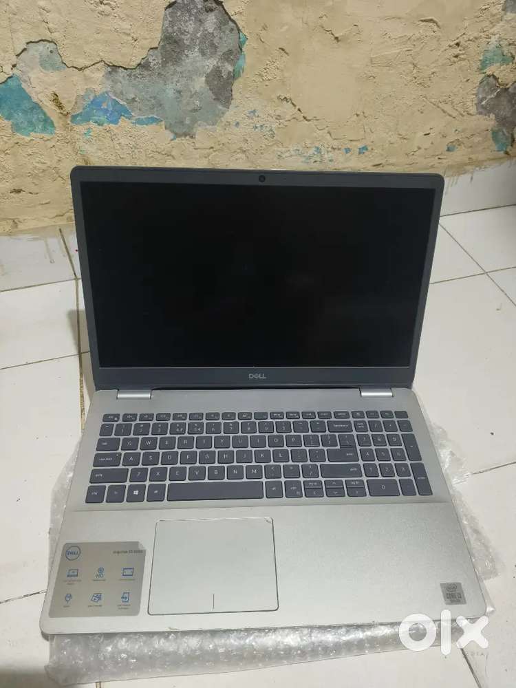 Dell i3 10 generation 512Gb SSD nvme 4GB Ram window 11 orginal