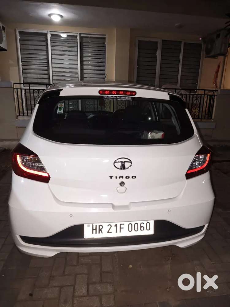 Tata Tiago 2022 (2023 Purchased And Registered)petrol 18000 Km Driven
