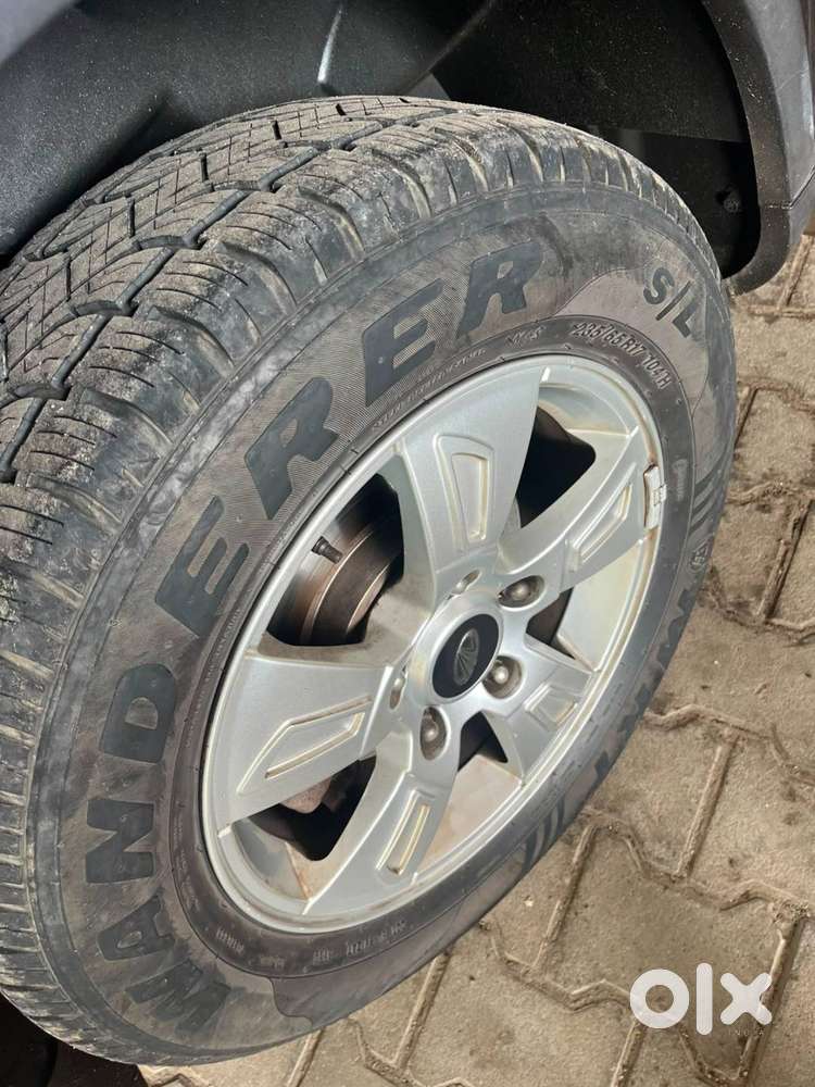 Mahindra Xuv500 (nov 2014) In Very Good Condition, Only 63,000 Km Driv