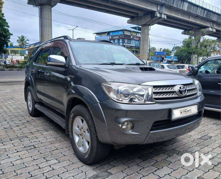 Toyota Fortuner 3.0 4x4 Manual, 2010, Diesel