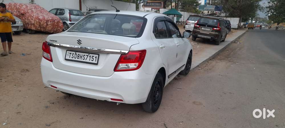 Maruti Suzuki Dzire Vxi Ags, 2021, Petrol