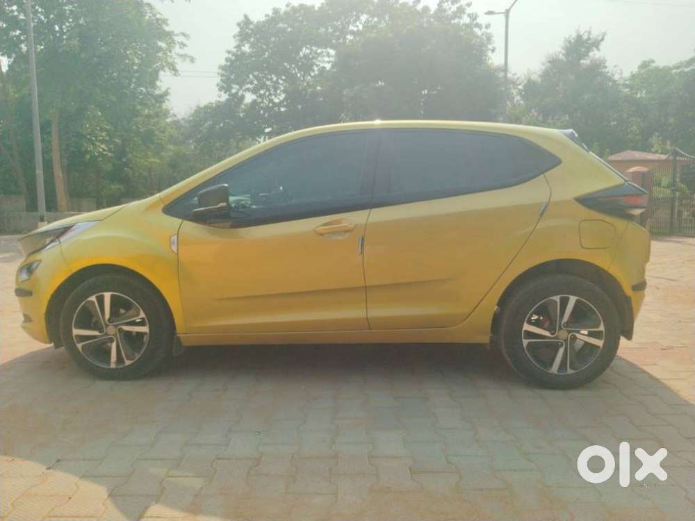 Tata Altroz Xz Plus (s), 2022, Petrol