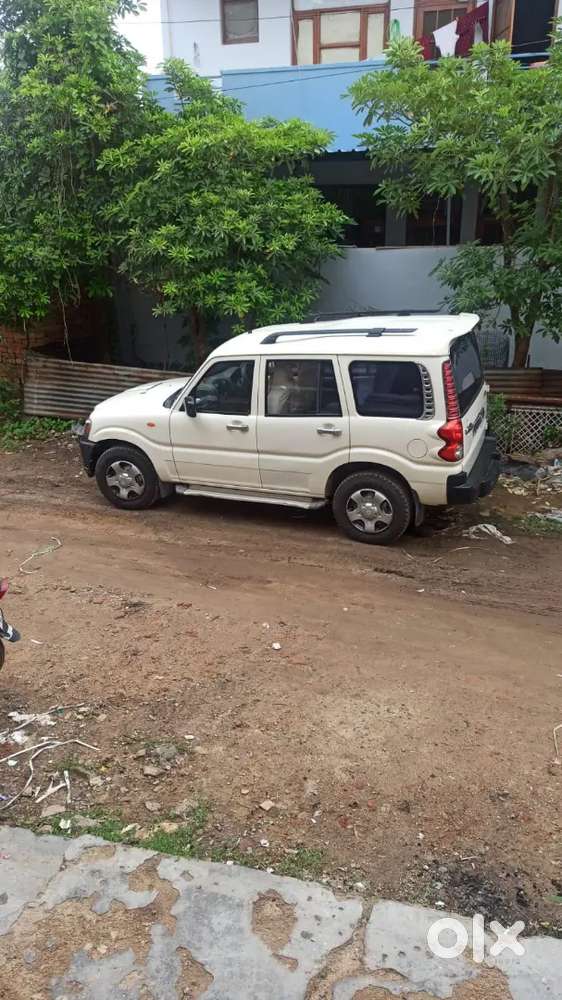 Mahindra Scorpio 2013 Diesel M Howkl