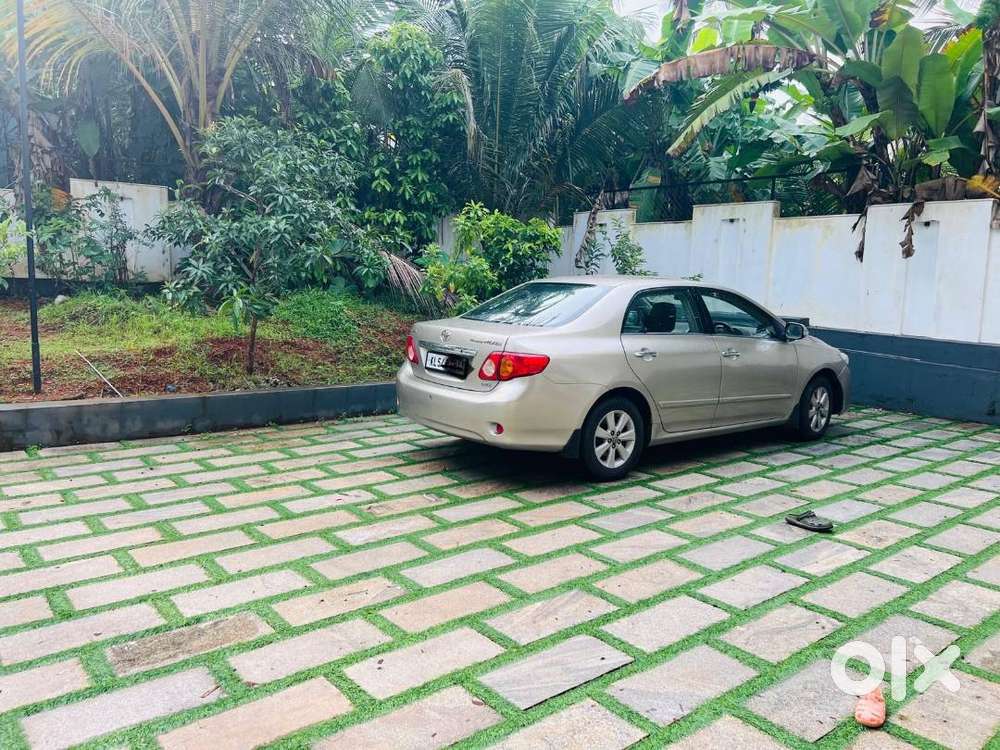 Toyota Corolla Altis 2010 Car 75000km